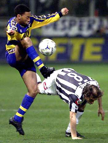 台湾职棒：台钢雄鹰签下徐若熙，通过入札制度完成 CPBL 历史性转会